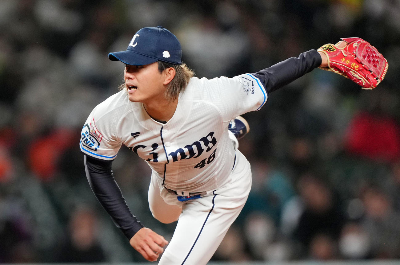 西武対ヤクルト　力投する西武先発の今井（撮影・横山健太）