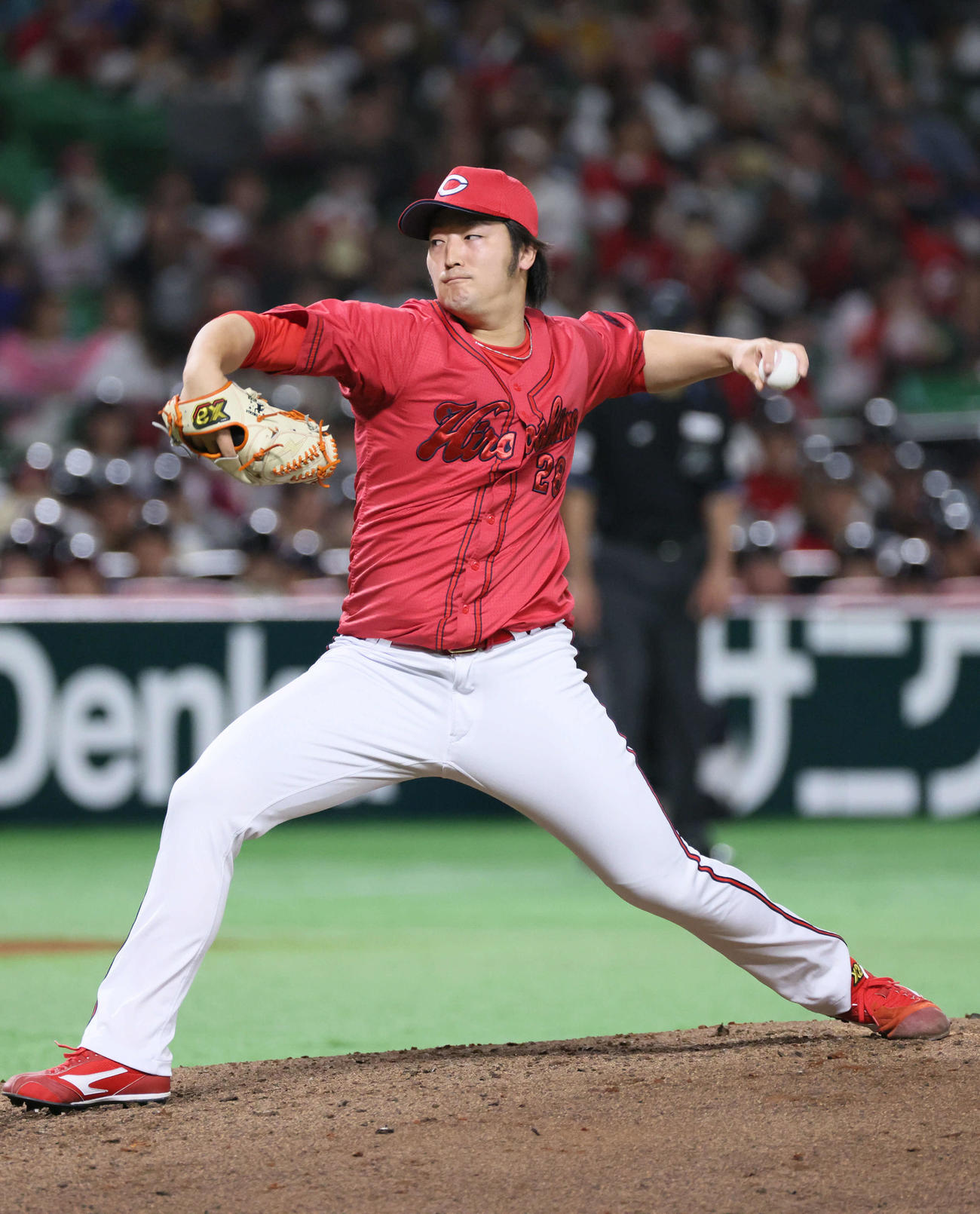 ソフトバンク対広島　4回裏ソフトバンク、広島2番手の床田（撮影・加藤孝規）