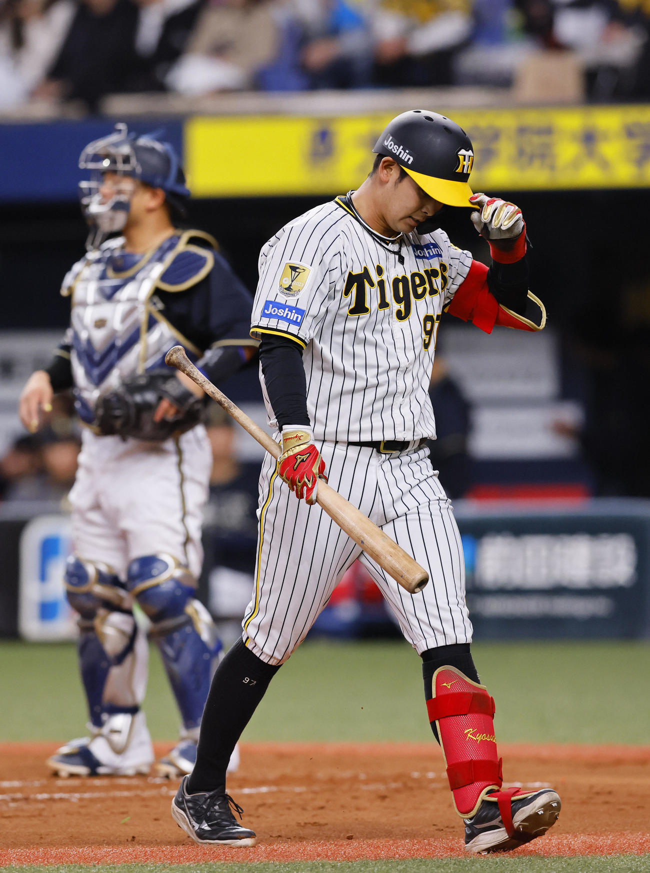 オリックス対阪神　2回裏阪神無死、三振に倒れた野口（撮影・藤尾明華）
