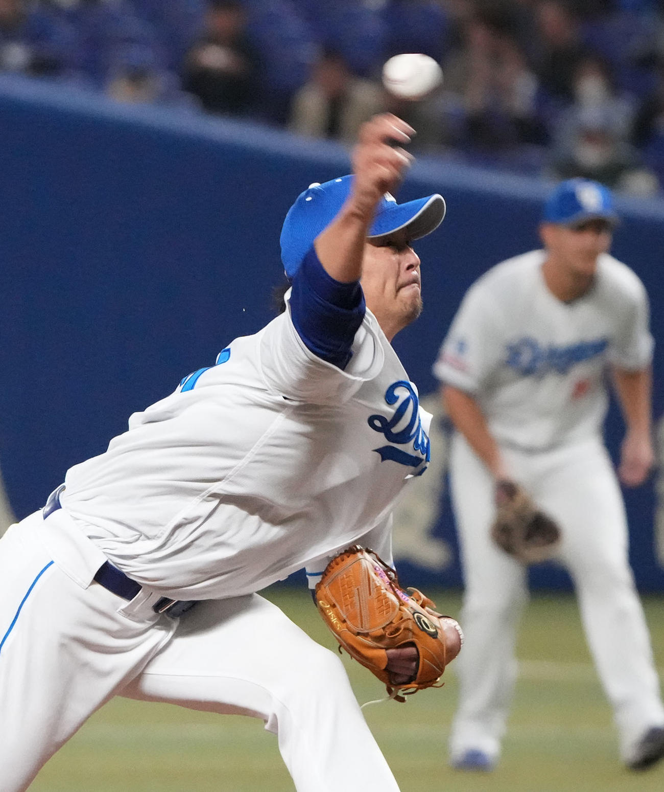 中日対ロッテ　1回表、登板する中日先発の涌井（撮影・森本幸一）