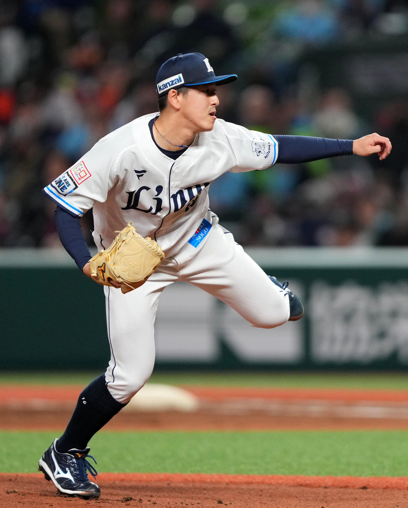 西武対ヤクルト　力投する西武先発の隅田（撮影・横山健太）