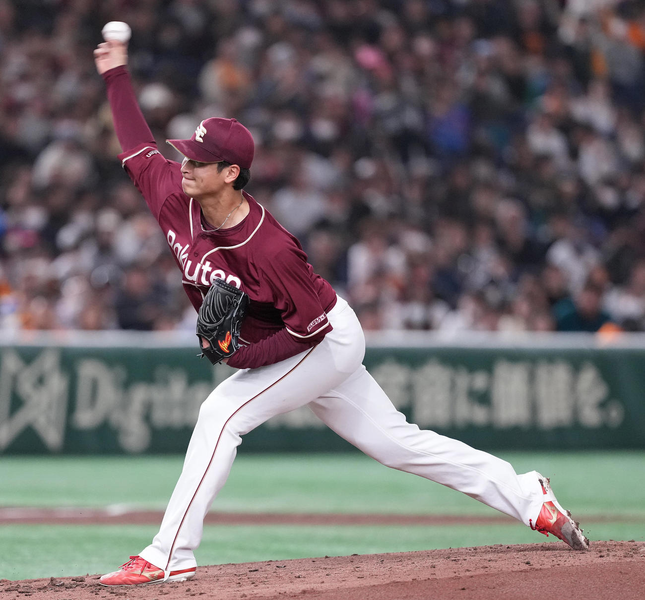 巨人対楽天　先発し力投する楽天内（撮影・鈴木みどり）