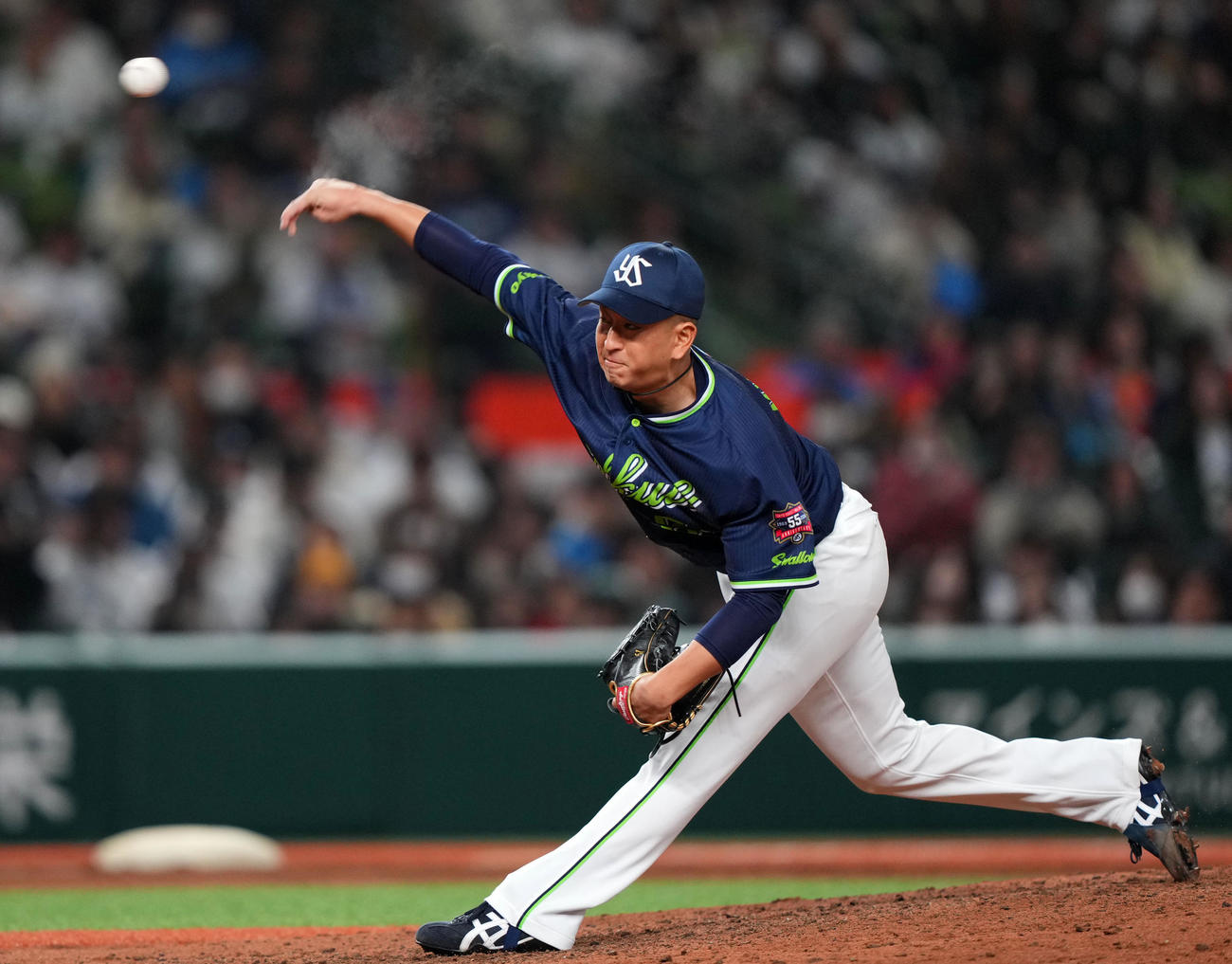 西武対ヤクルト　7回裏から登板したヤクルト宮川（撮影・横山健太）