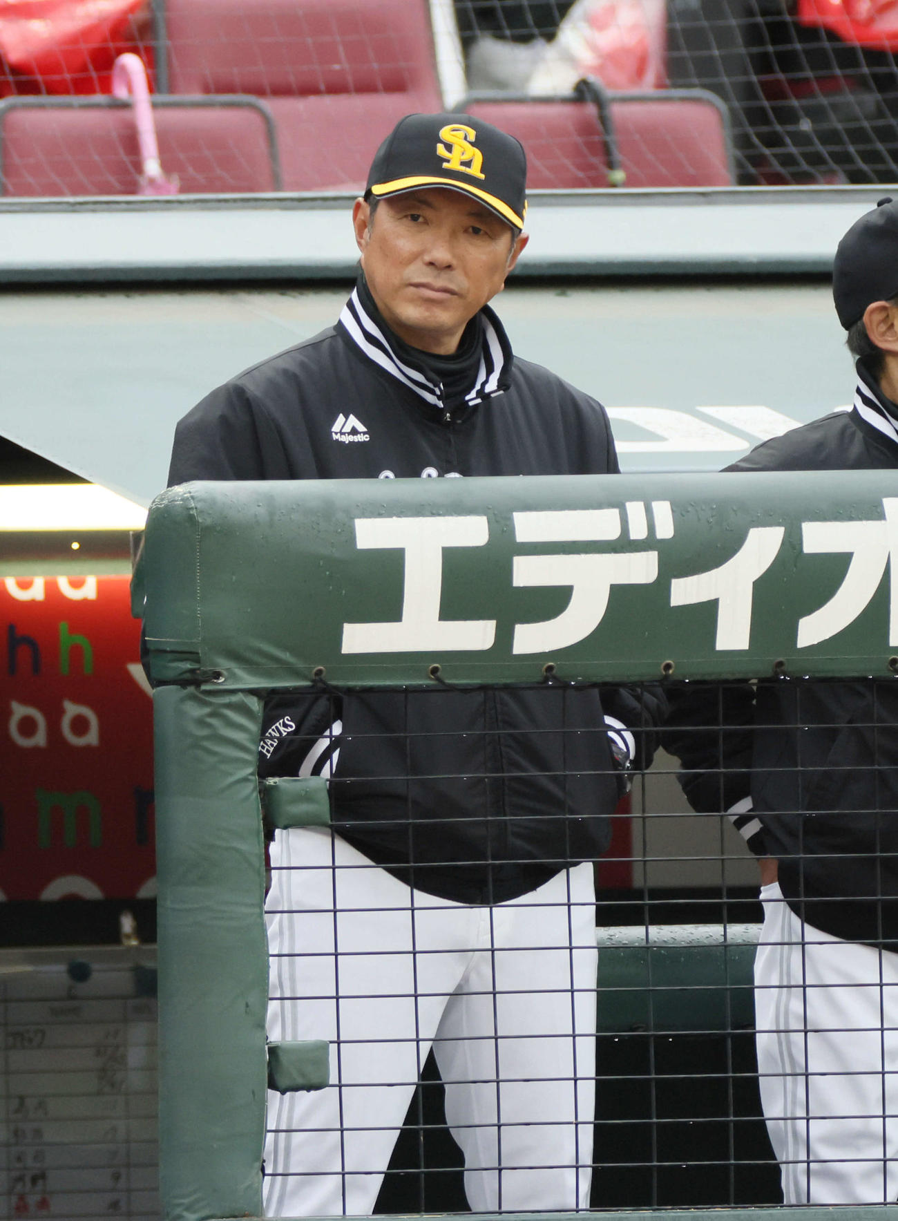 広島対ソフトバンク　9回表ソフトバンク、ベンチの小久保監督（撮影・加藤孝規）
