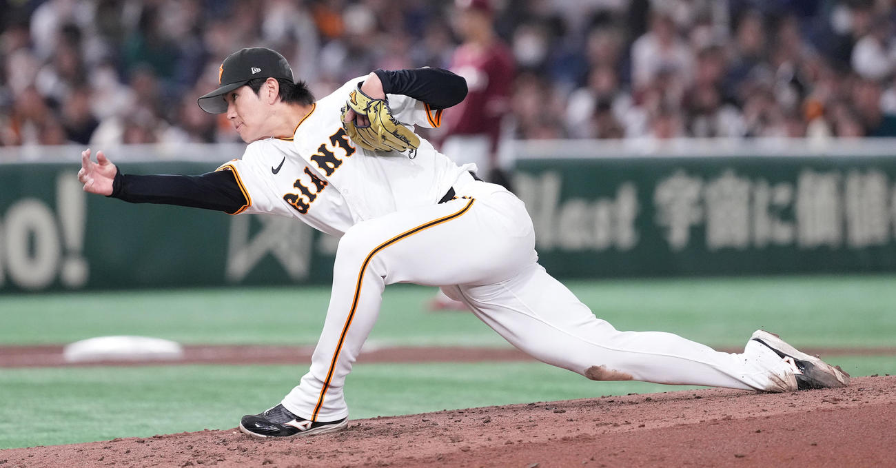 巨人対楽天　先発し力投する巨人高橋礼（撮影・鈴木みどり）