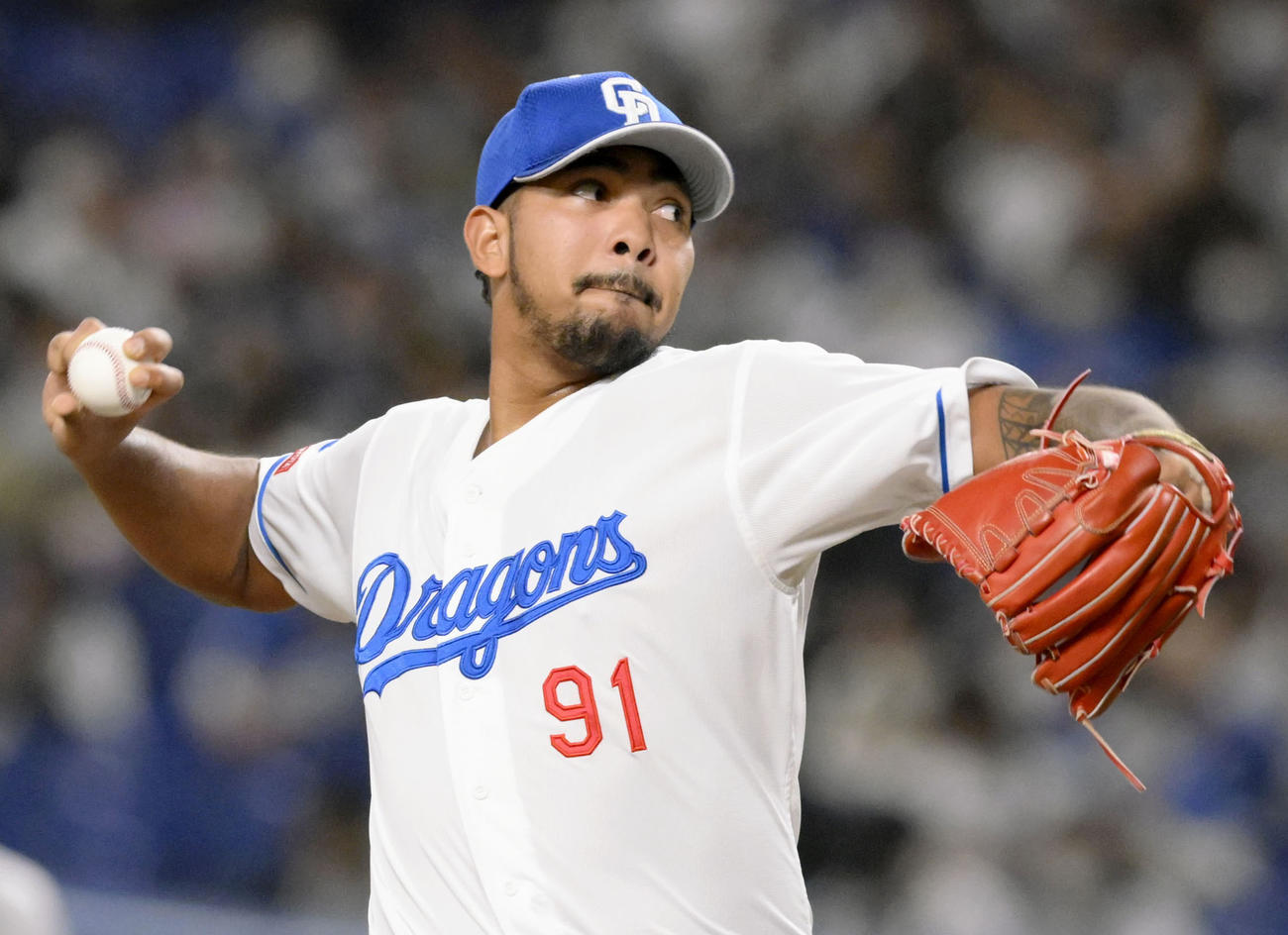 5回を1失点と好投した中日メヒア（共同）