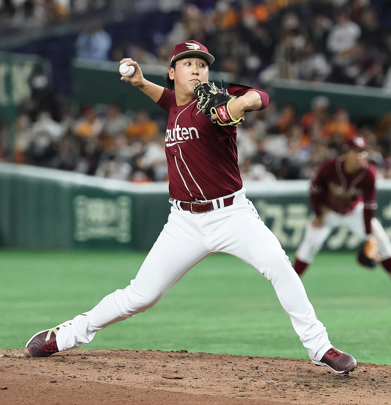 巨人対楽天　6回から登板した楽天藤平（撮影・足立雅史）