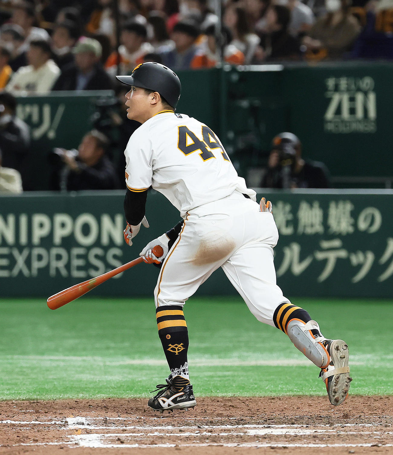 巨人対楽天　7回裏巨人無死一塁、中飛に倒れた佐々木（撮影・足立雅史）