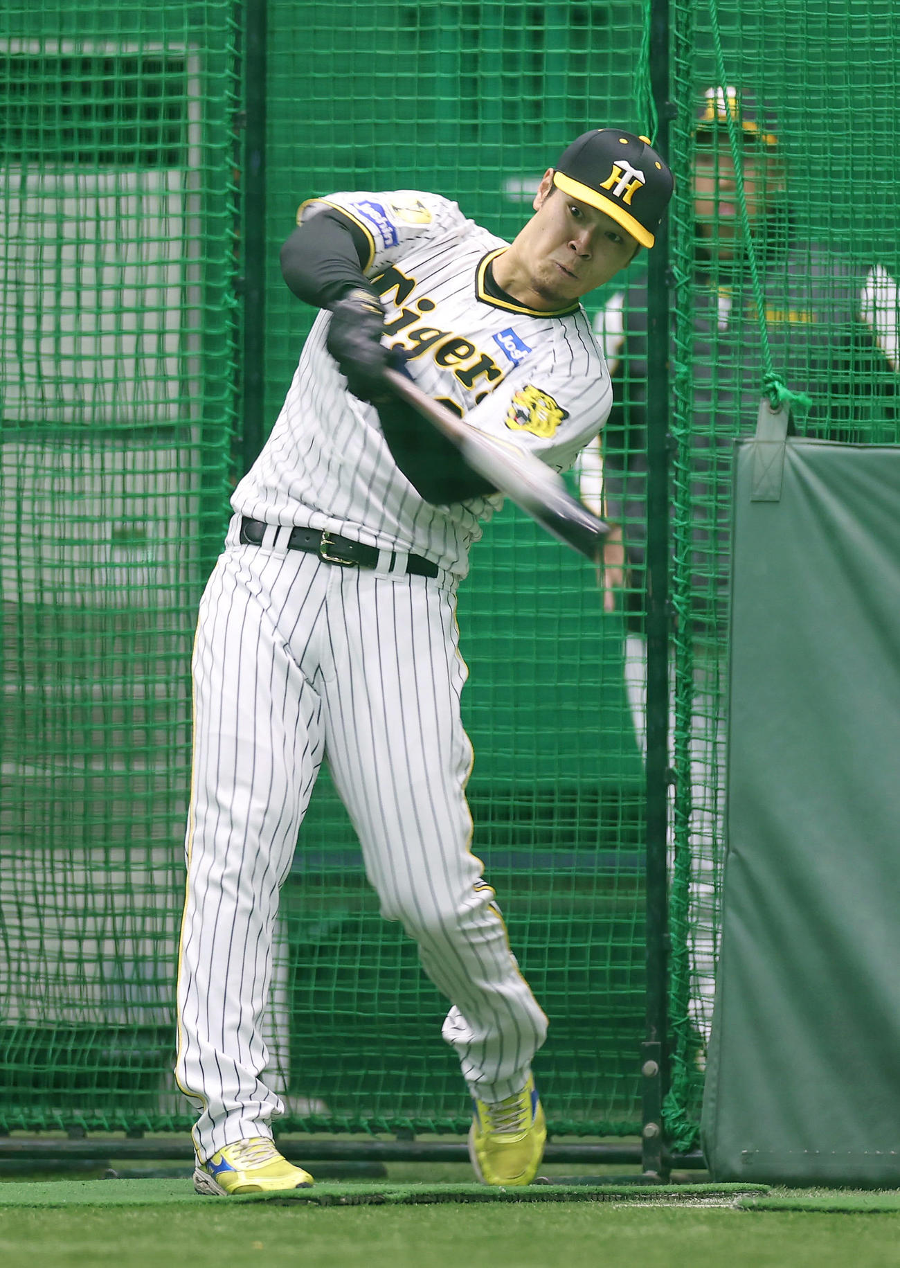 打撃練習を行う阪神佐藤輝（撮影・前田充）