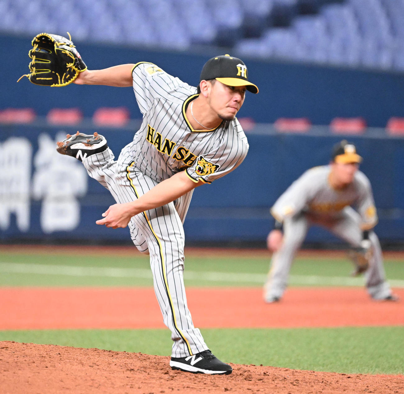 オリックス対阪神　5回に登板する阪神伊藤将（撮影・和賀正仁）
