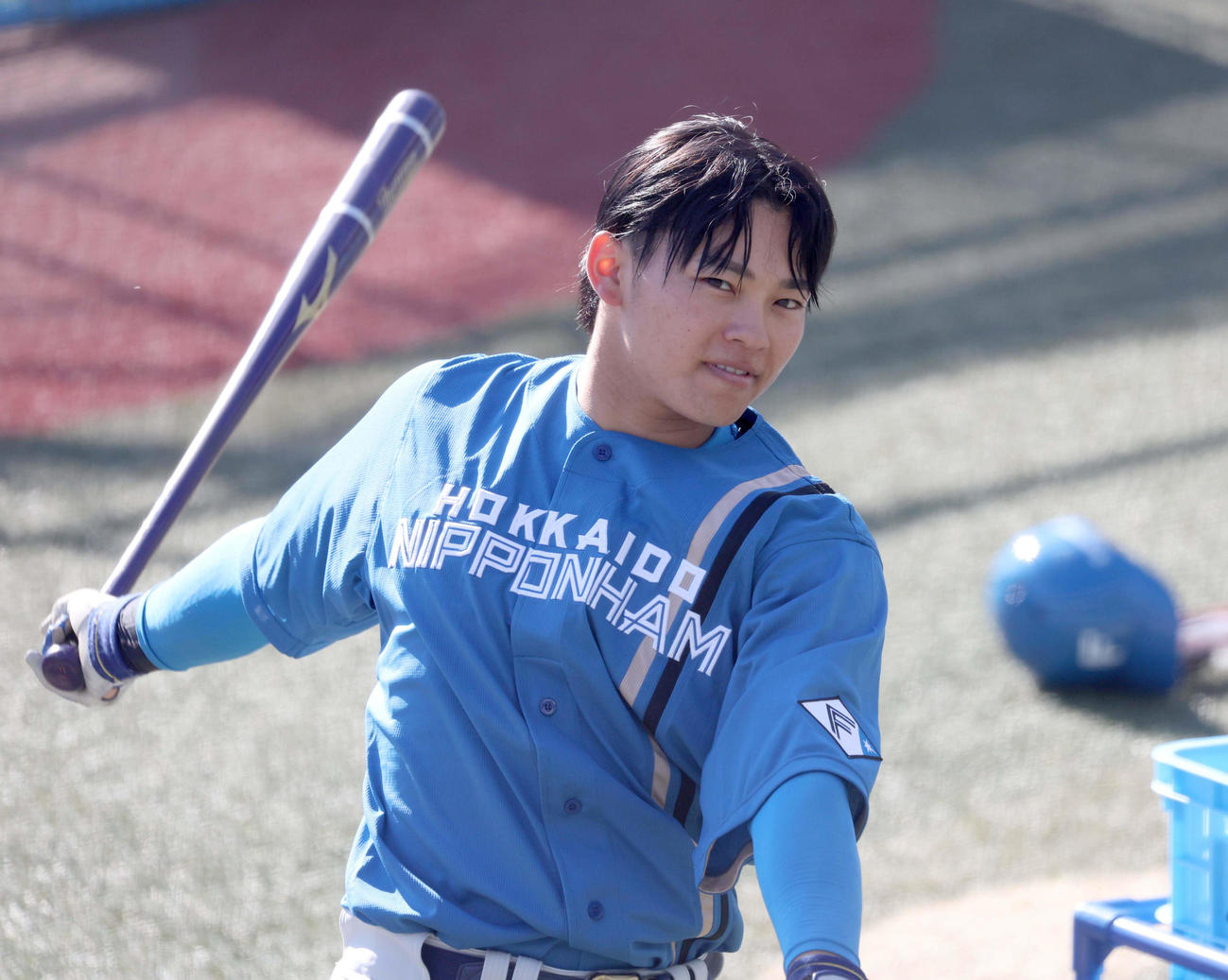 ティー打撃する日本ハム田宮（撮影・黒川智章）
