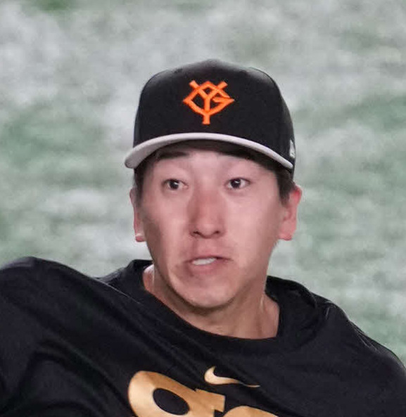 キャッチボールする巨人大勢（撮影・小沢裕）