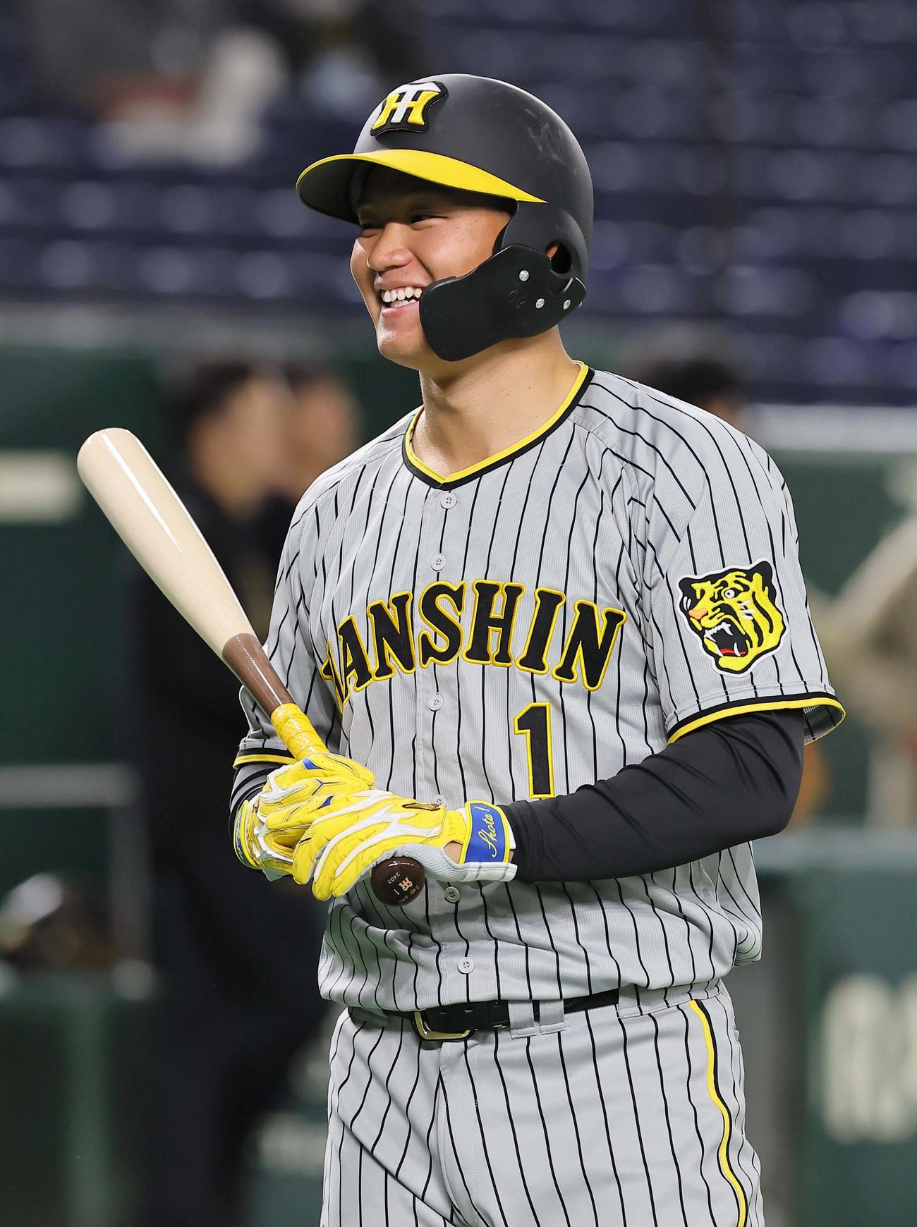 笑顔を見せる森下（撮影・上田博志）