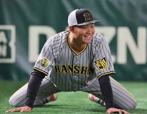 阪神】森下翔太、開幕前日練習で新たなバット持ち込み「シーズン中も