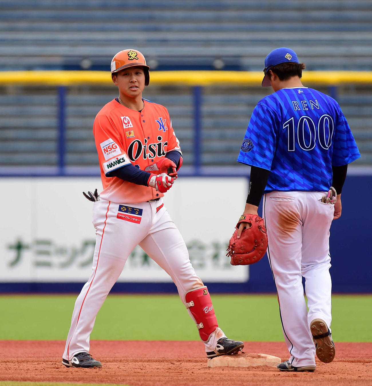 5回、今季初打点となる適時二塁打を放った園部