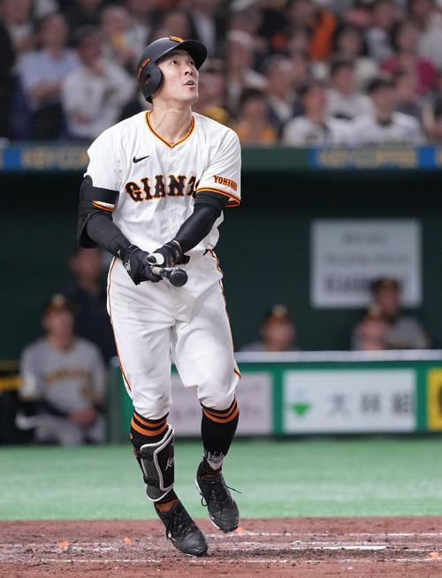 巨人】梶谷隆幸スーパープレーで流れ引き寄せた“2点”防ぐダイビング