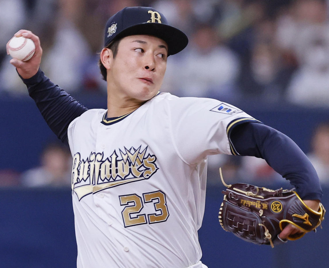 オリックス対ソフトバンク　7回途中、2番手で登板した吉田（撮影・藤尾明華）