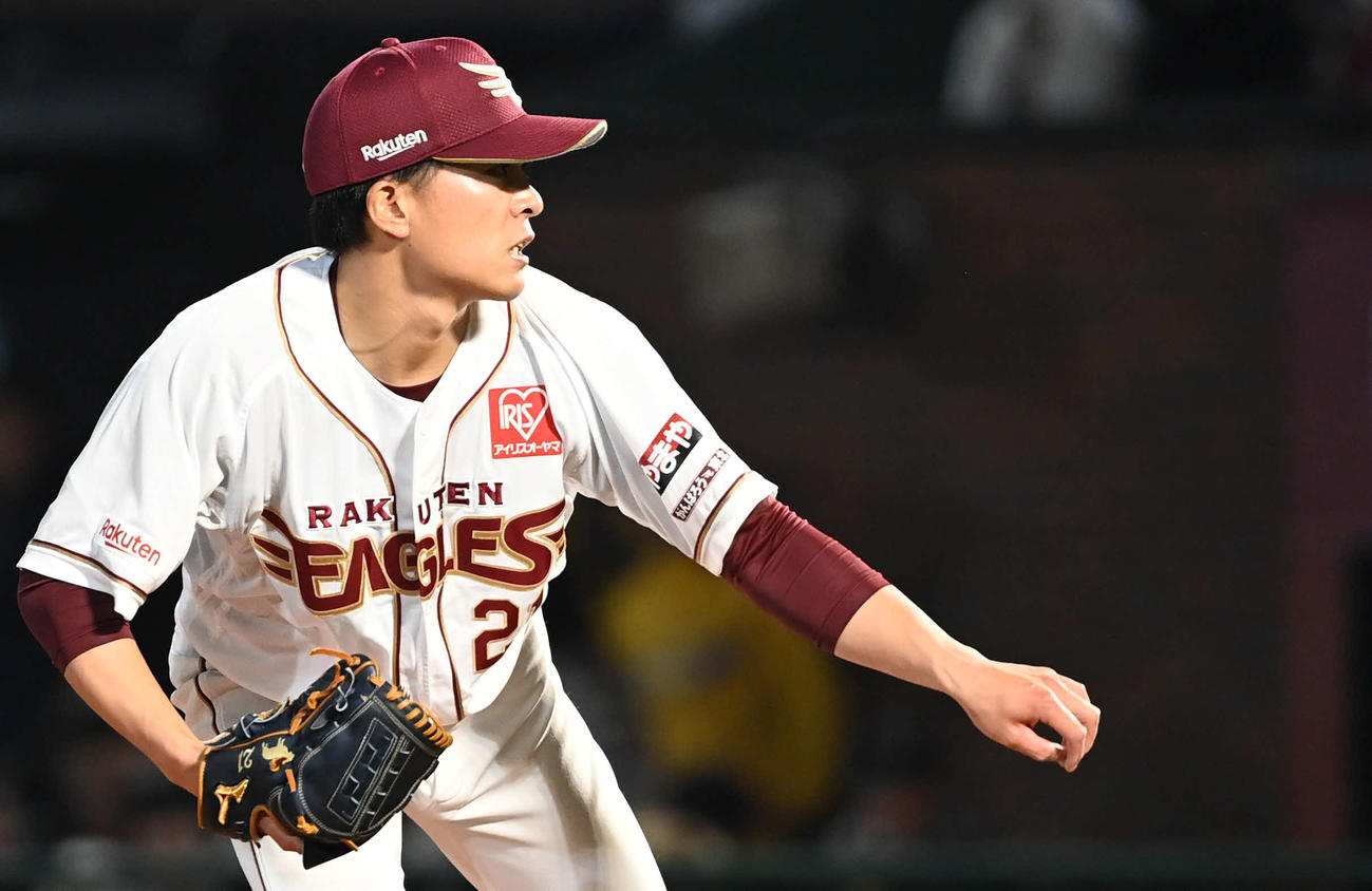 楽天対西武　力投する楽天先発の早川（撮影・山崎安昭）
