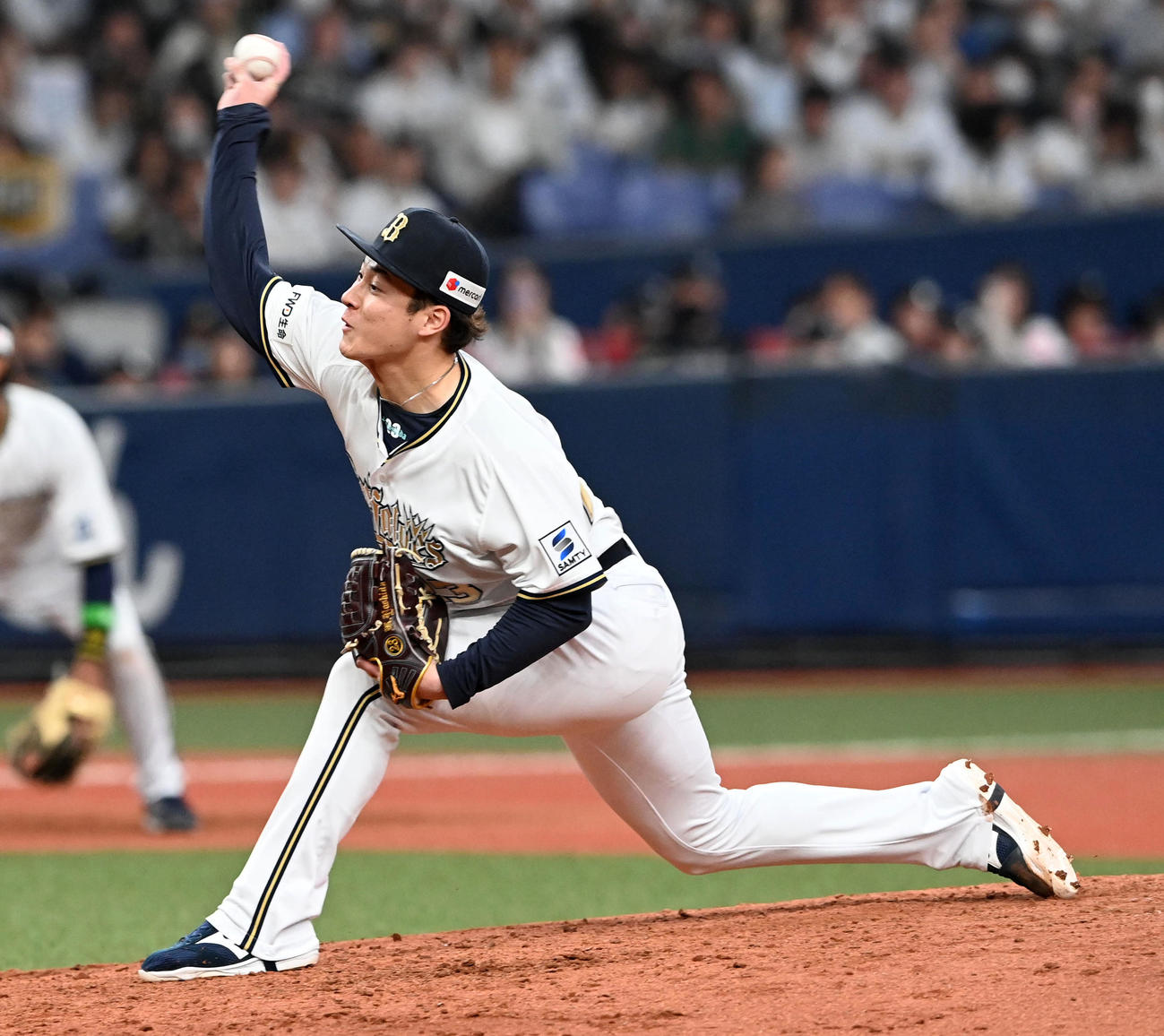 オリックス対ソフトバンク　オリックス2番手の吉田（撮影・前岡正明）