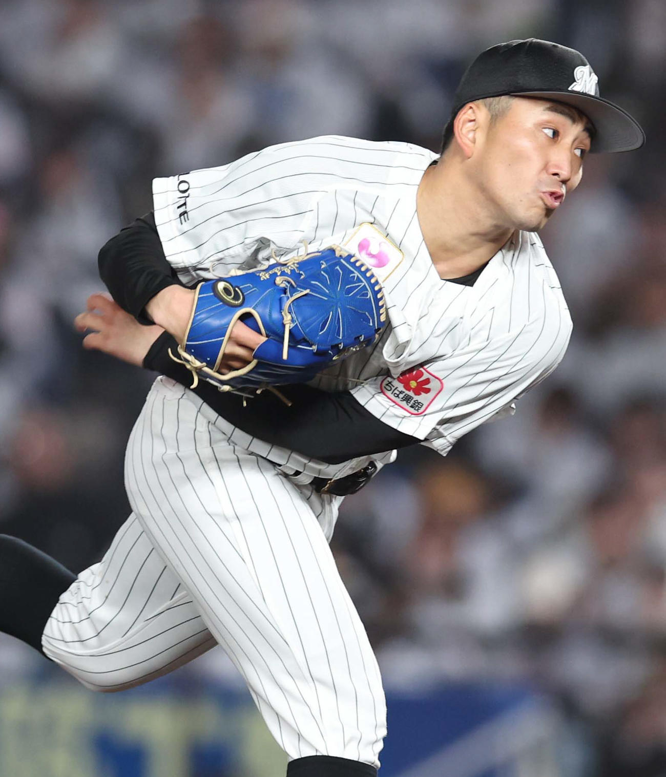 ロッテ対日本ハム　ロッテ先発の小島（撮影・黒川智章）