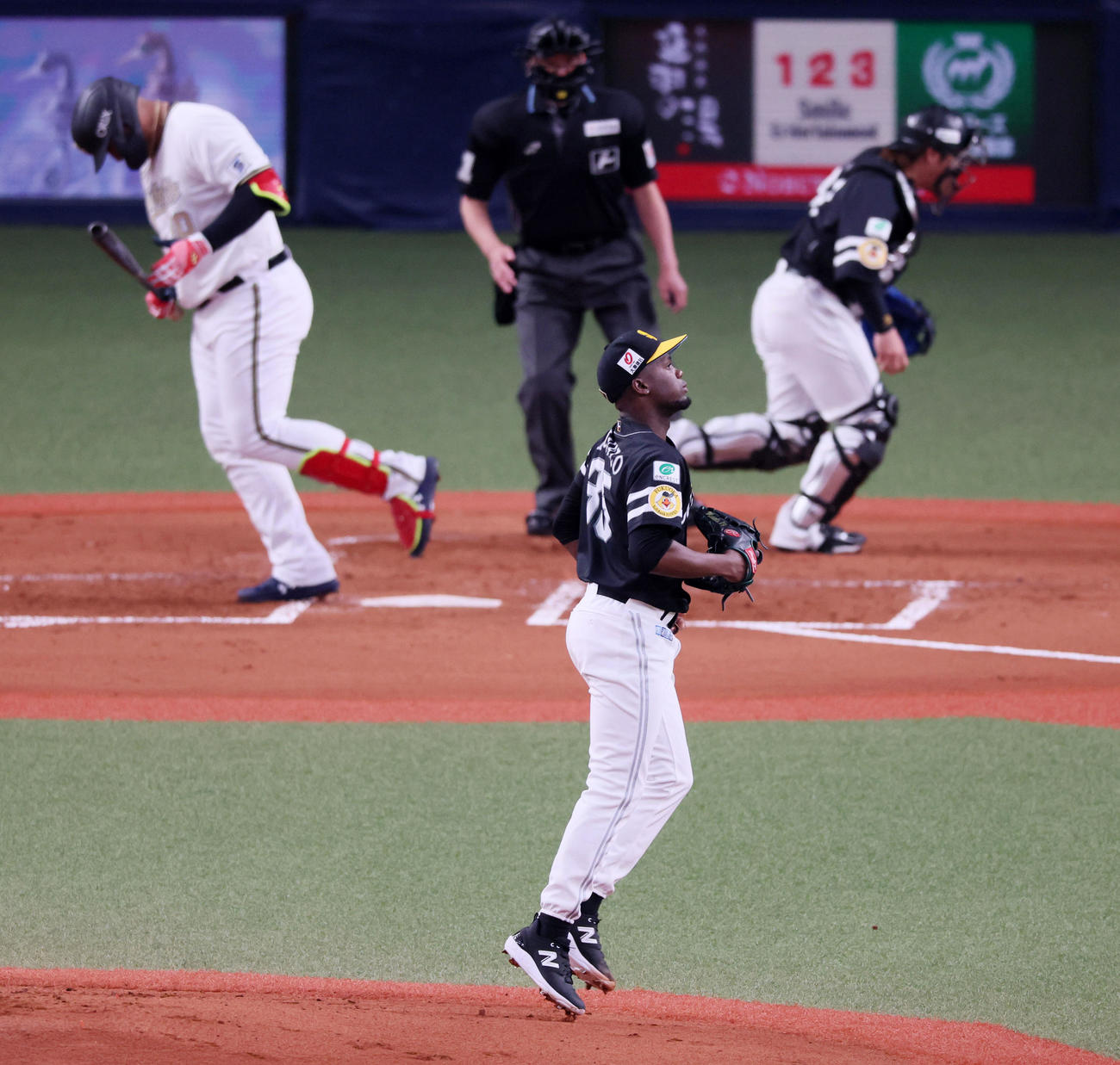 オリックス対ソフトバンク　2回裏オリックス2死、モイネロはセデーニョを三振に仕留める（撮影・加藤哉）