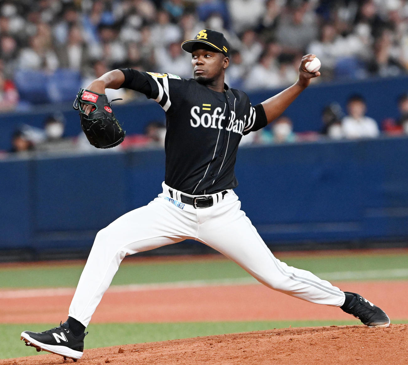 オリックス対ソフトバンク　ソフトバンク先発のモイネロ（撮影・前岡正明）