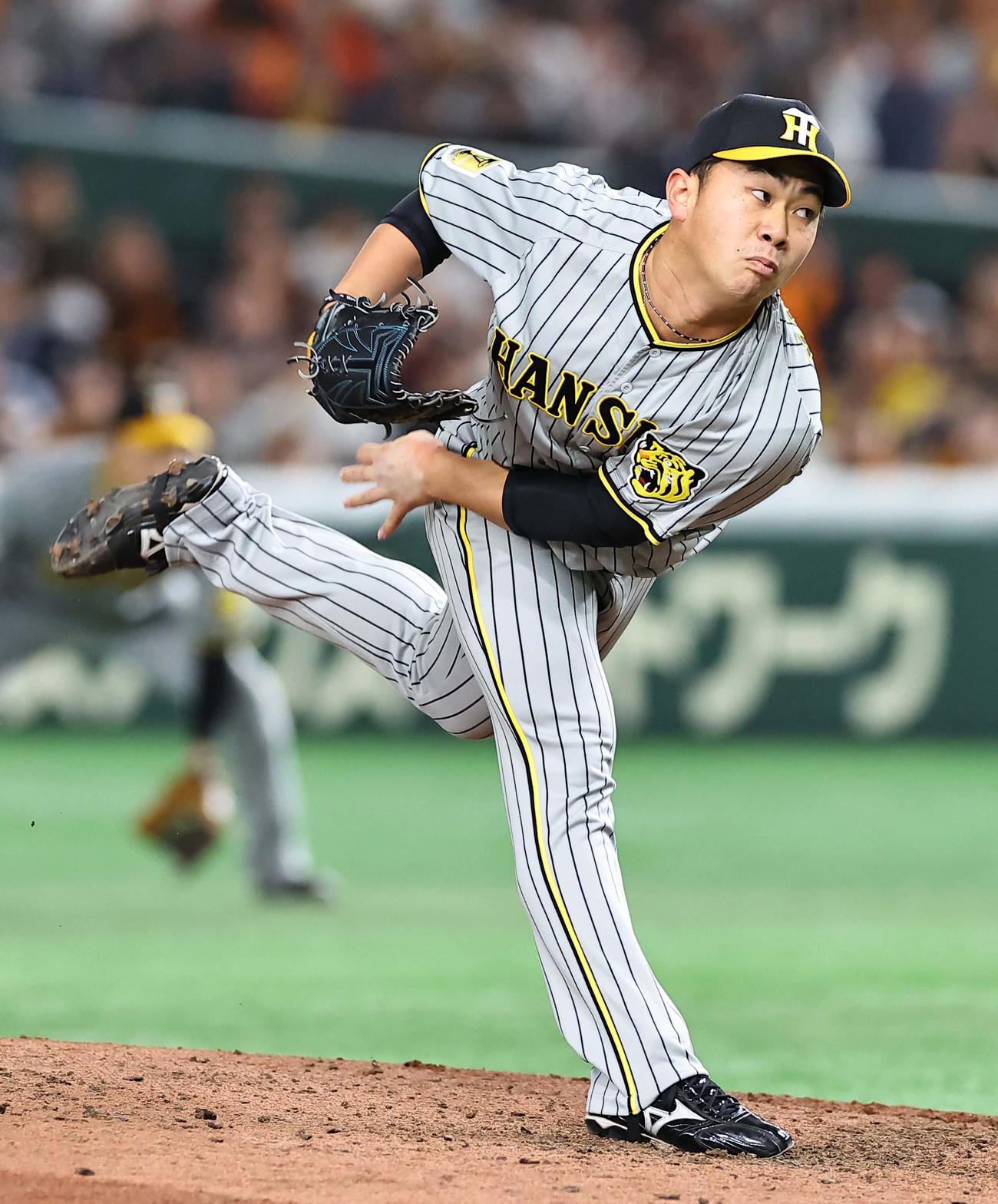 巨人対阪神　6回裏に登板した桐敷は、打者3人で仕留める（撮影・上田博志）