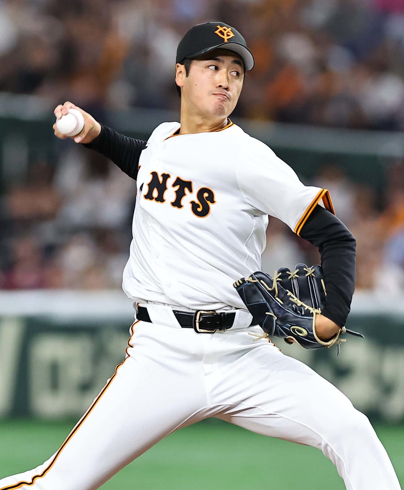 巨人対阪神　巨人2番手の西舘（撮影・上田博志）