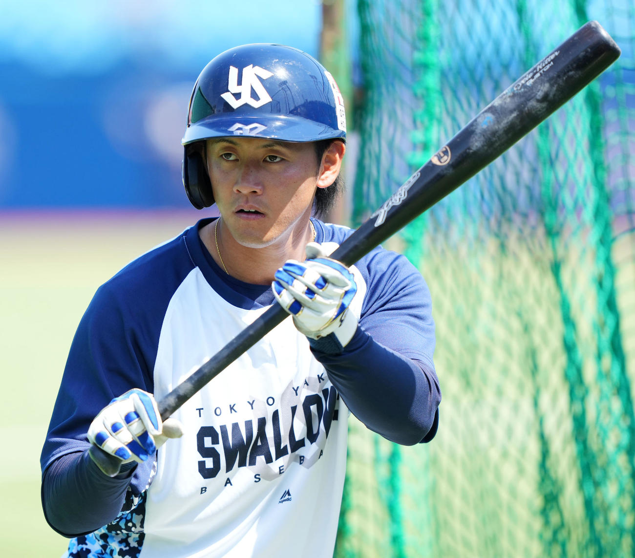 ヤクルト対中日　支配下登録されたヤクルト岩田（撮影・横山健太）