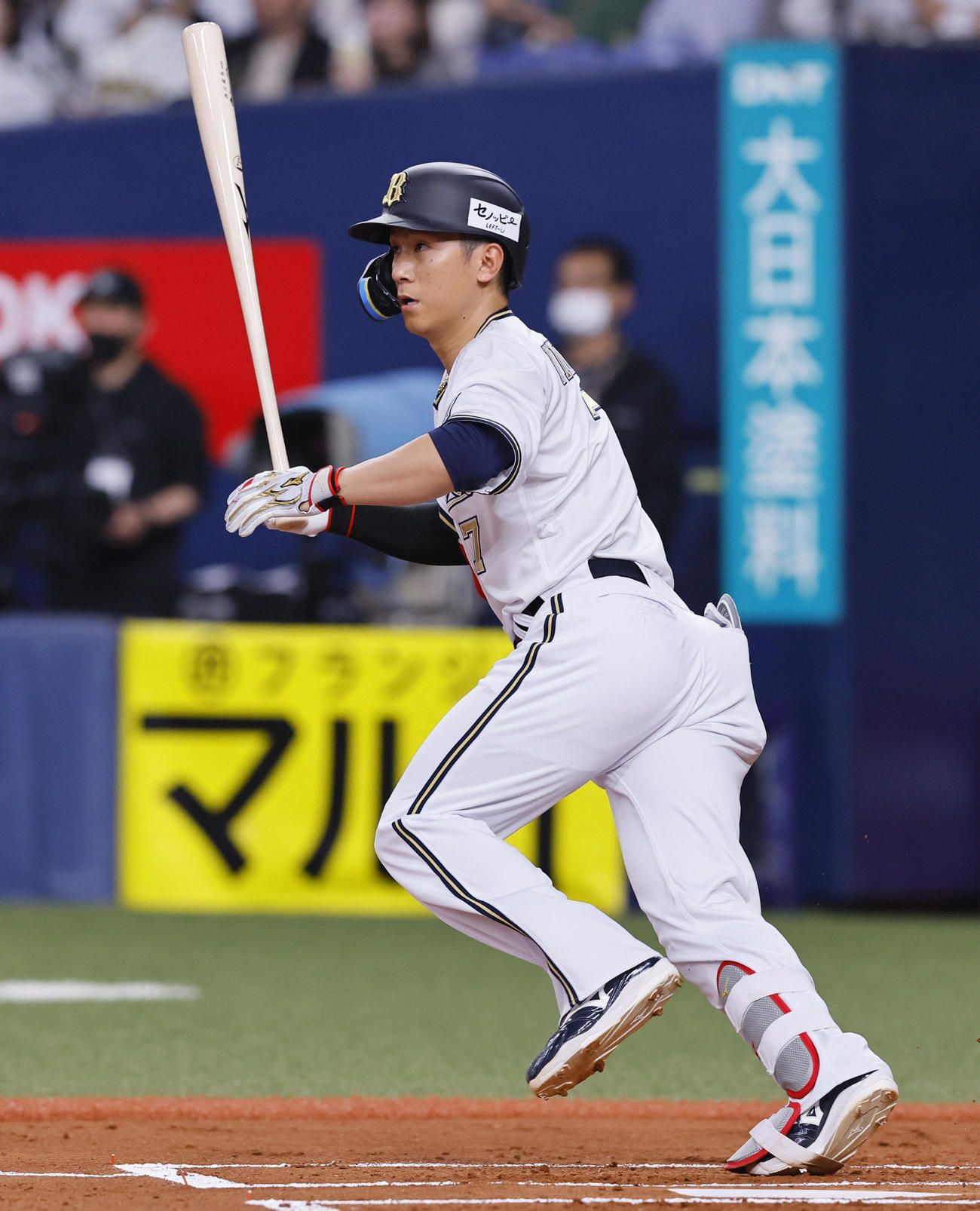 オリックス対ソフトバンク　1回裏オリックス2死、西川は左前打を放つ（撮影・藤尾明華）