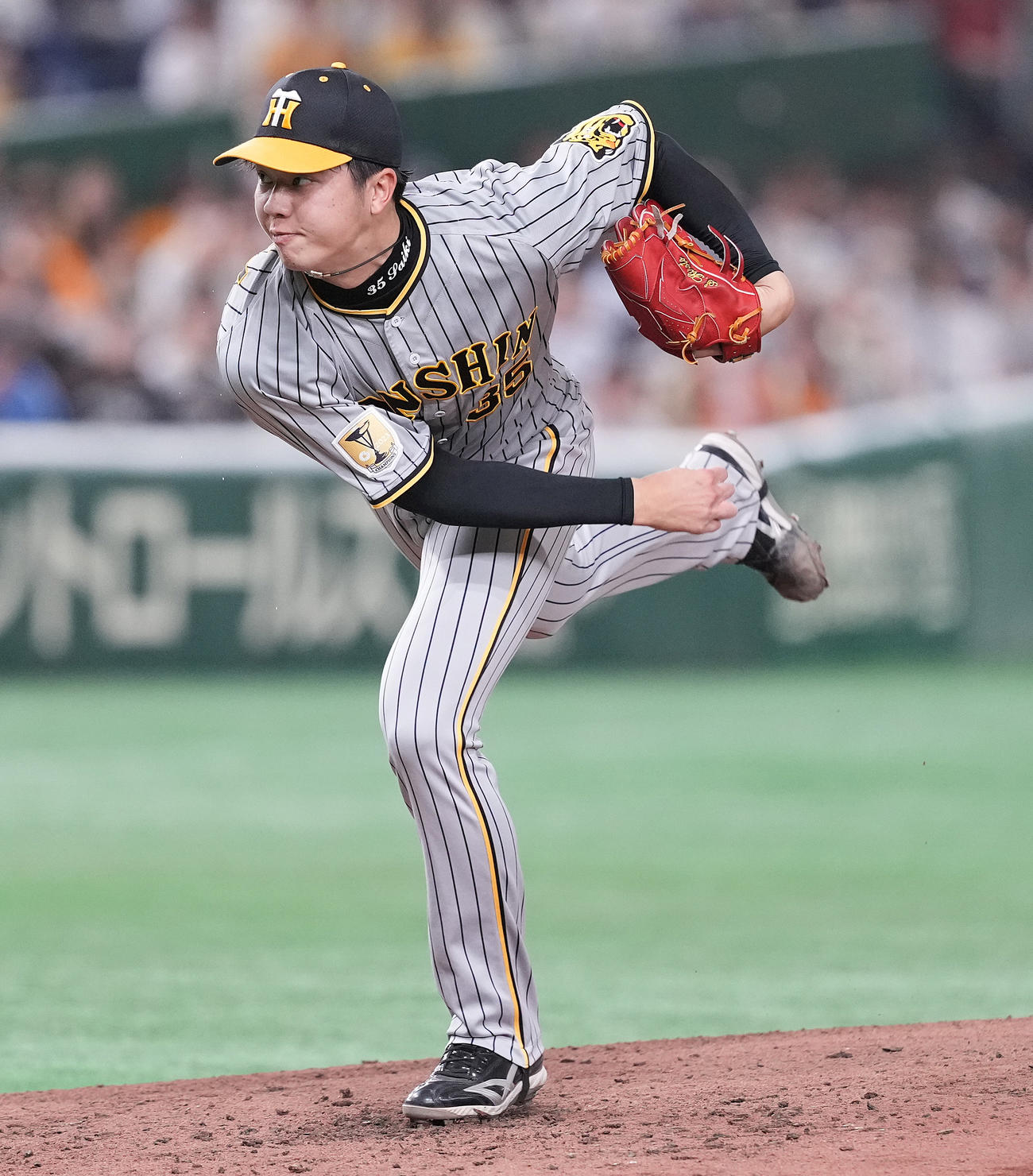 巨人対阪神　先発し力投する阪神才木（撮影・鈴木みどり）