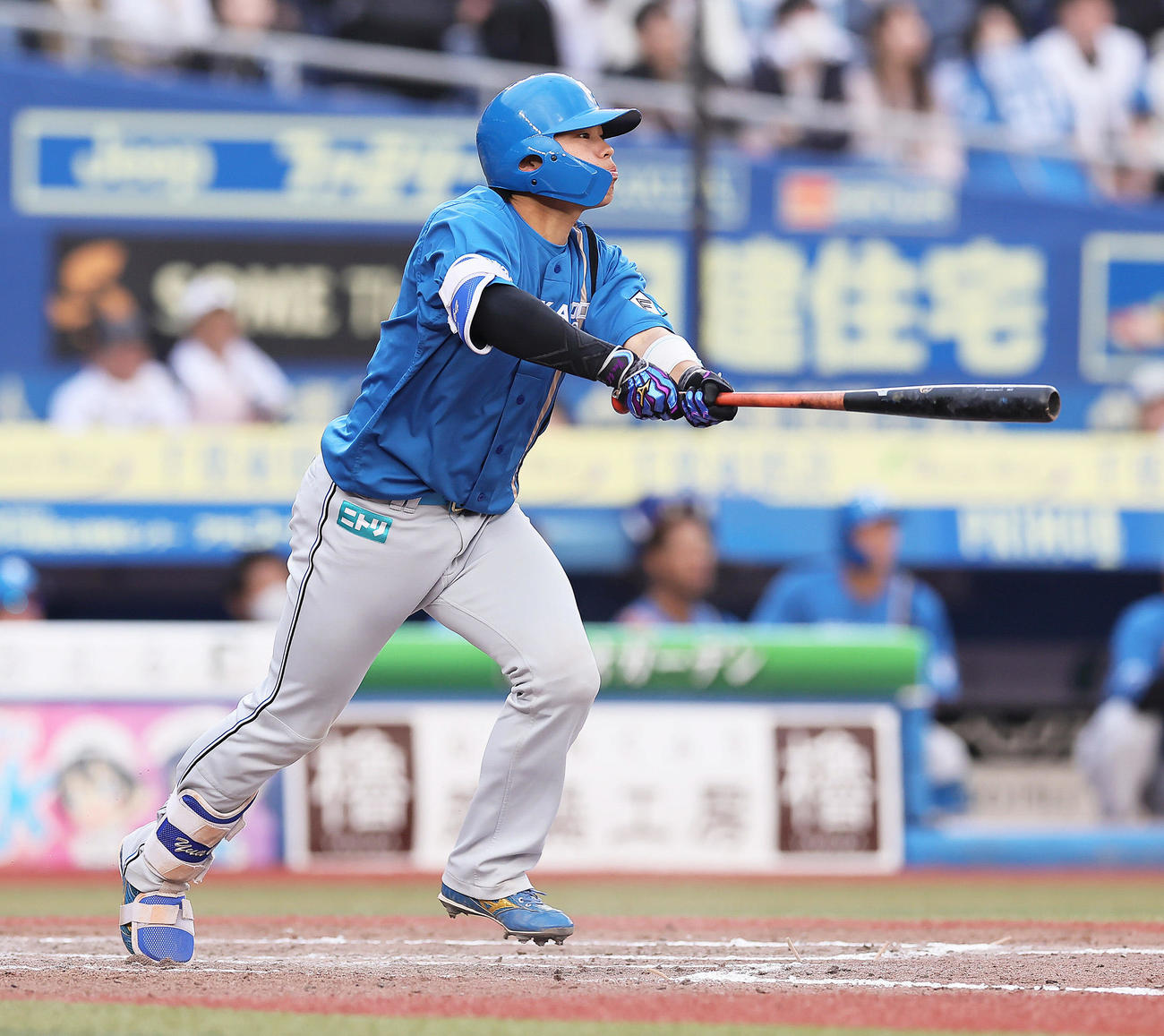 ロッテ対日本ハム　9回表日本ハム1死一塁、田宮は右適時三塁打を放つ（撮影・足立雅史）