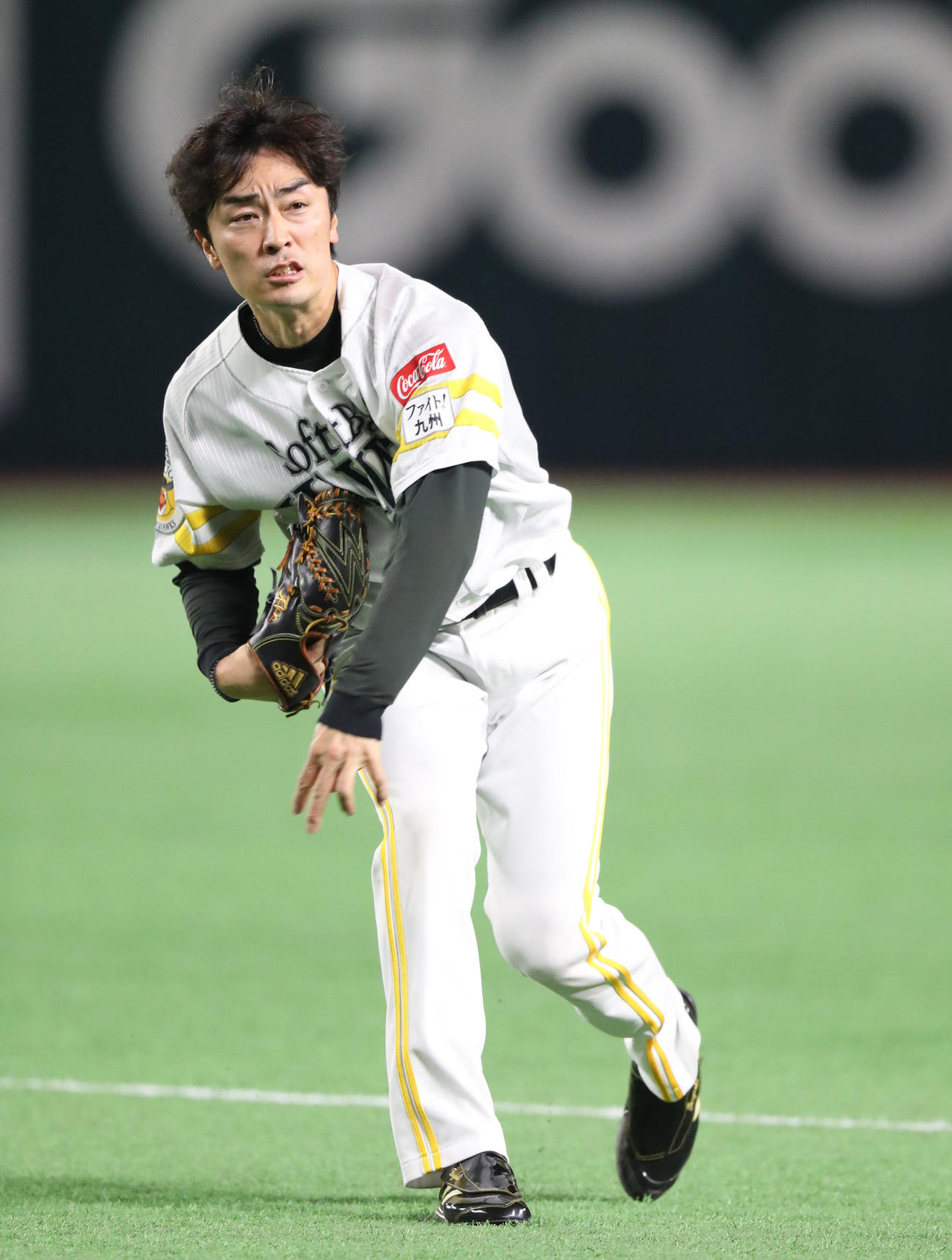キャッチボールで調整する和田（撮影・梅根麻紀）