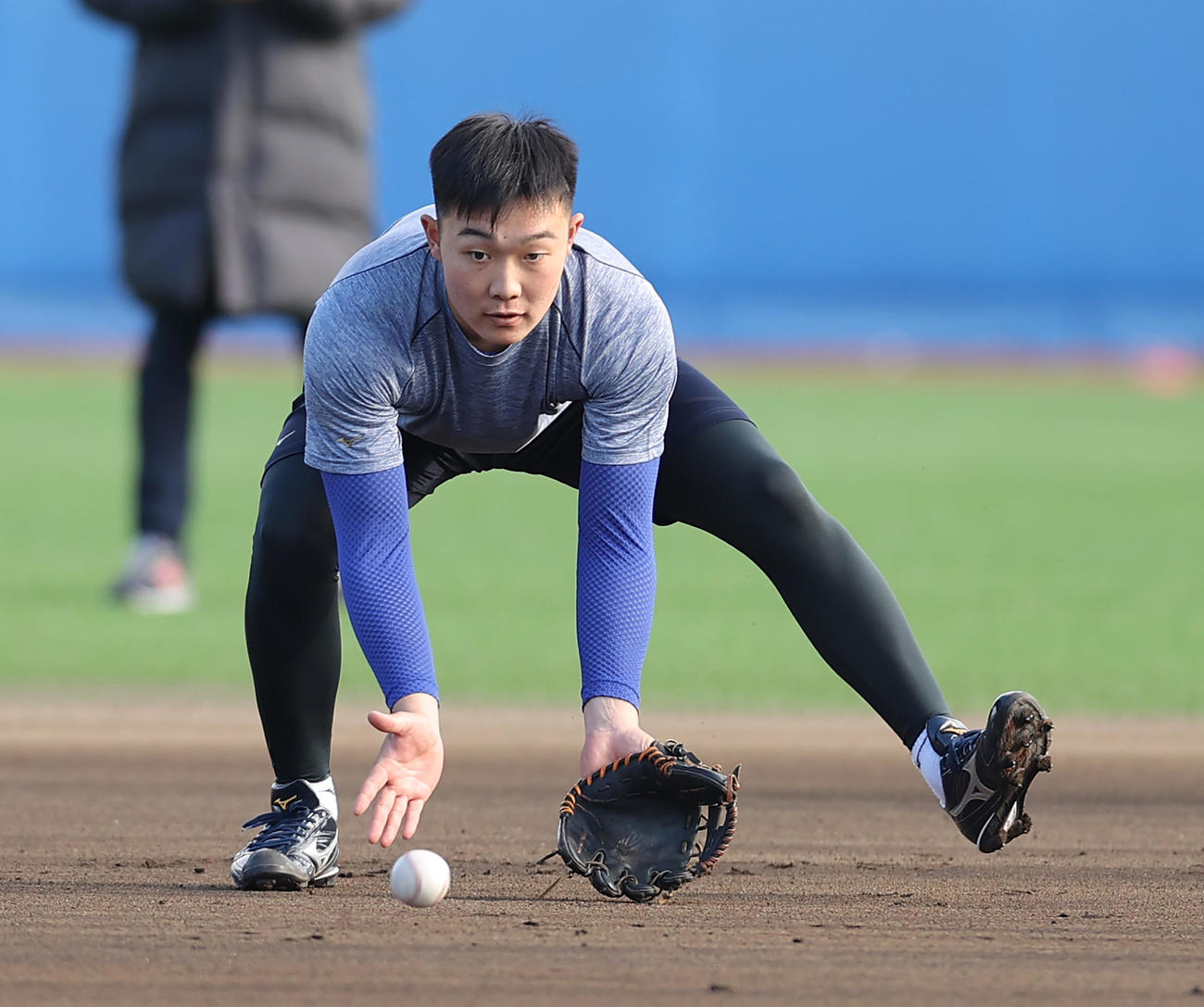 粟飯原龍之介（2022年1月8日撮影）