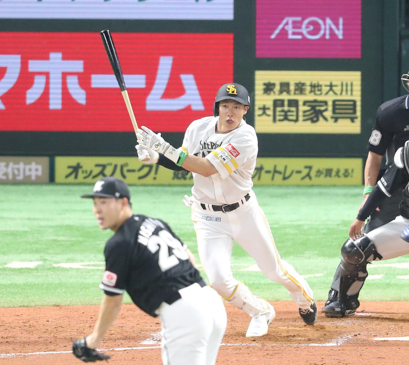 ソフトバンク対ロッテ　5回裏ソフトバンク2死二塁、柳田は中前に適時打を放つ（撮影・梅根麻紀）