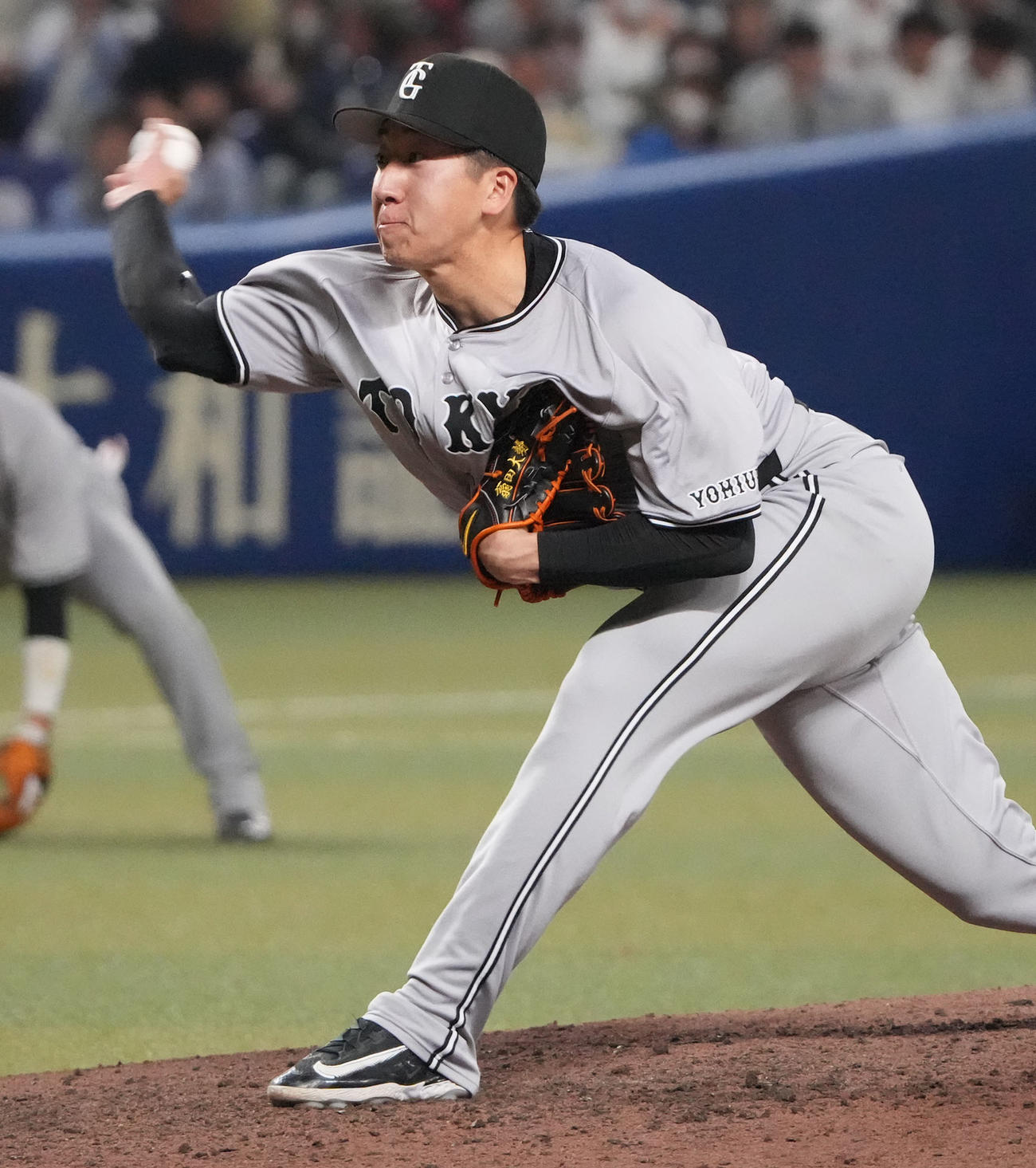 中日対巨人　9回裏、巨人3番手で登板する大勢（撮影・森本幸一）