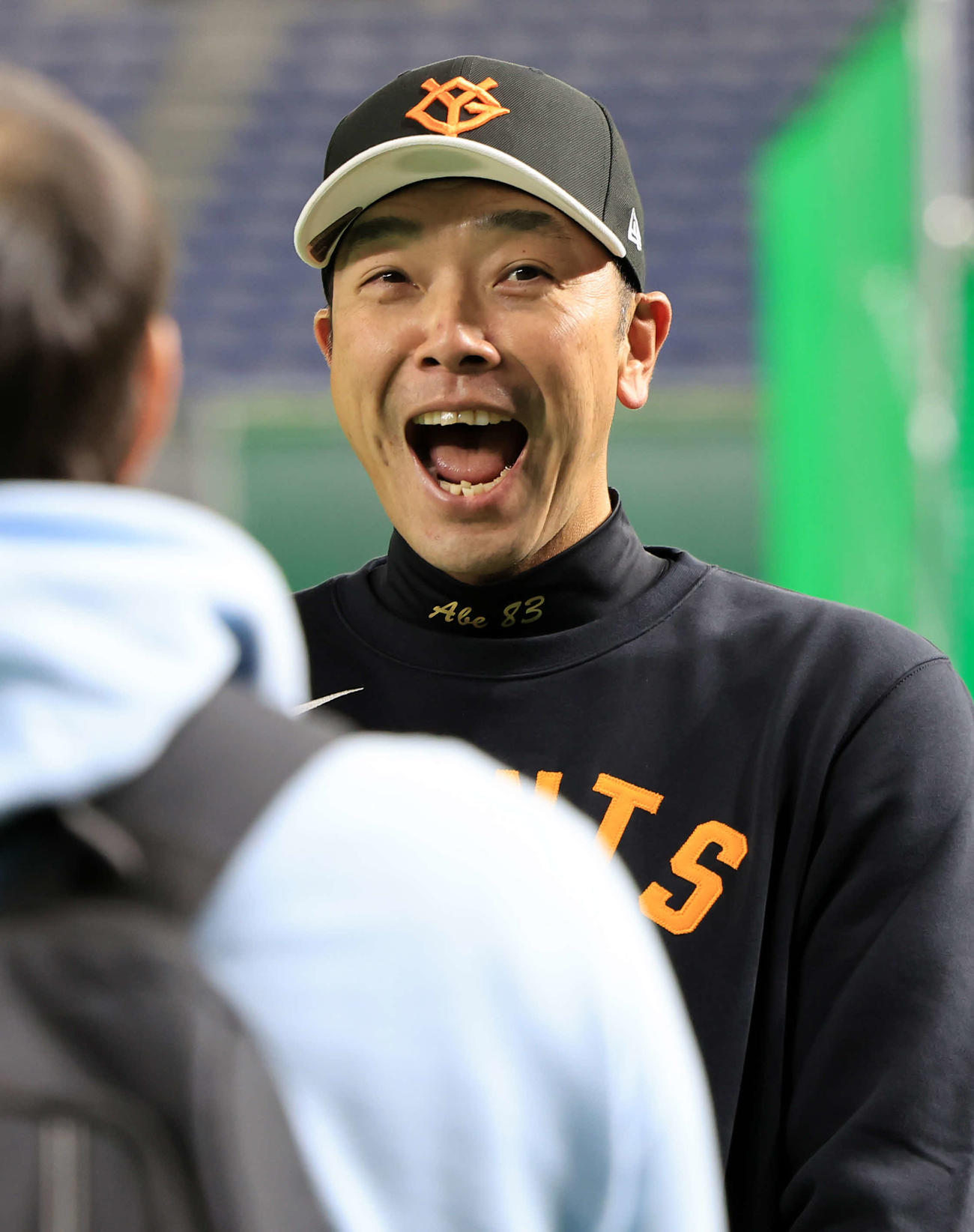 巨人対DeNA　試合前、笑顔を見せる巨人阿部監督（撮影・浅見桂子）