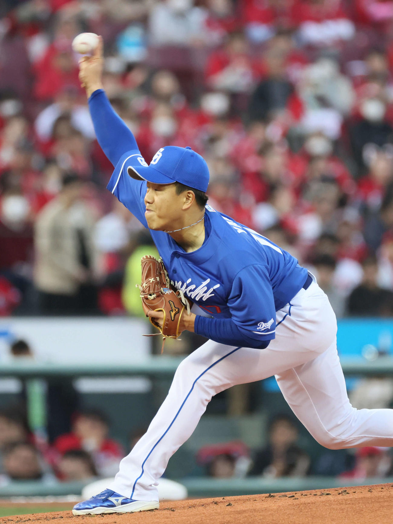 広島対中日　中日先発の柳（撮影・加藤孝規）