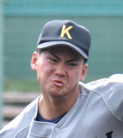 関西学生野球連盟春季リーグ開幕戦の京大戦に先発した関大・金丸夢斗投手（撮影・古財稜明）