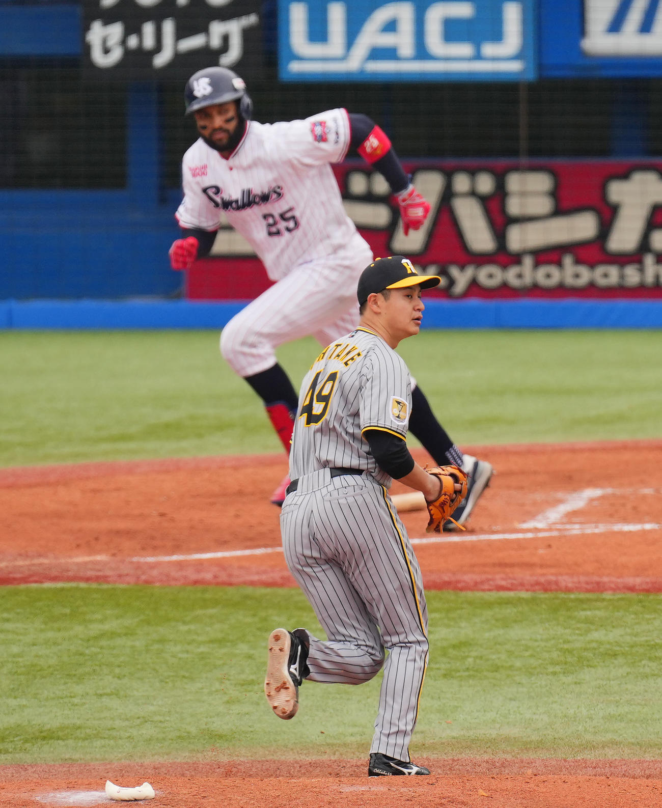 ヤクルト対阪神　3回裏ヤクルト1死満塁、サンタナに適時打を許す大竹（撮影・垰建太）