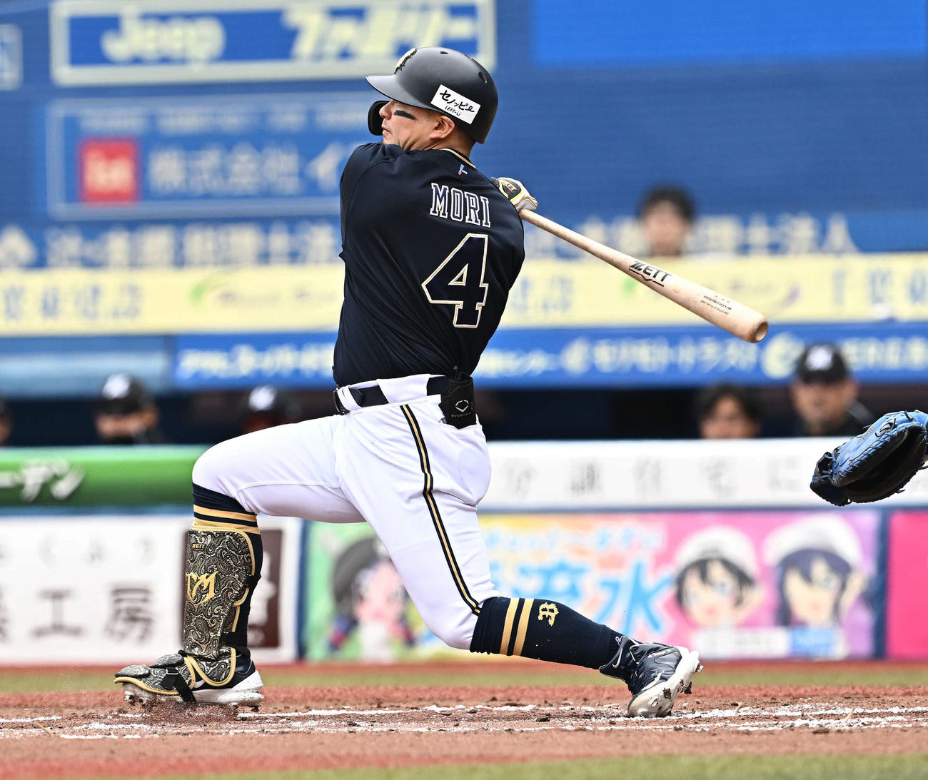 ロッテ対オリックス　1回表オリックス1死二塁、森は中前適時打を放つ（撮影・滝沢徹郎）