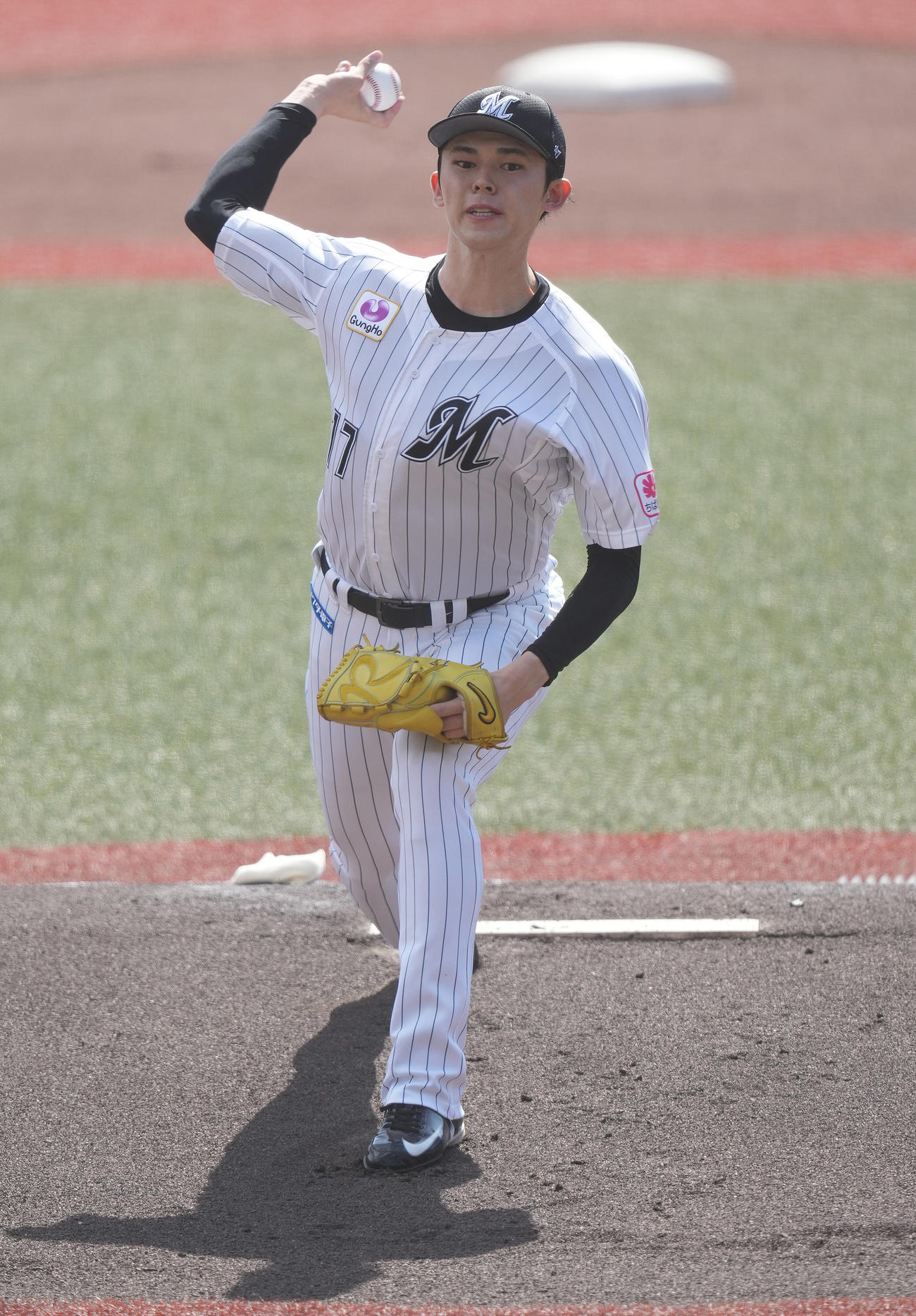 ロッテ対オリックス　先発し力投するロッテ佐々木（撮影・鈴木みどり）