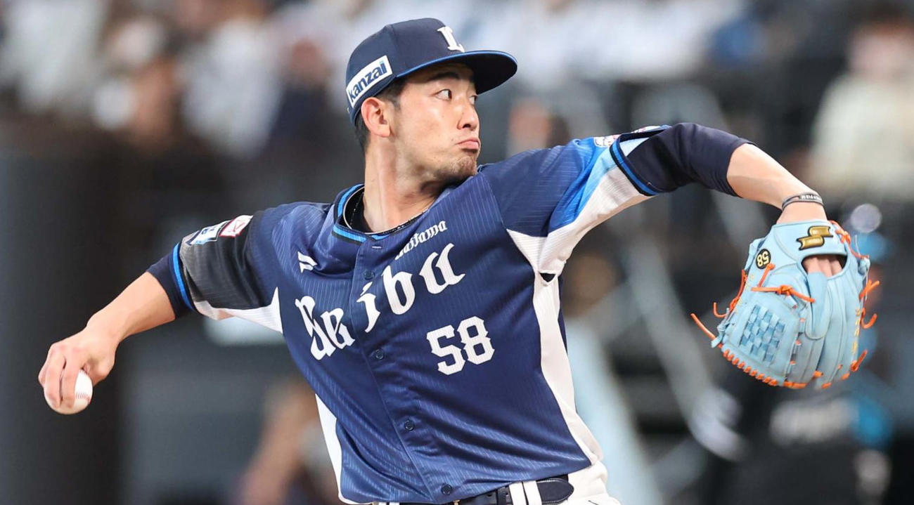 日本ハム対西武　9回に登板の中村祐（撮影・黒川智章）