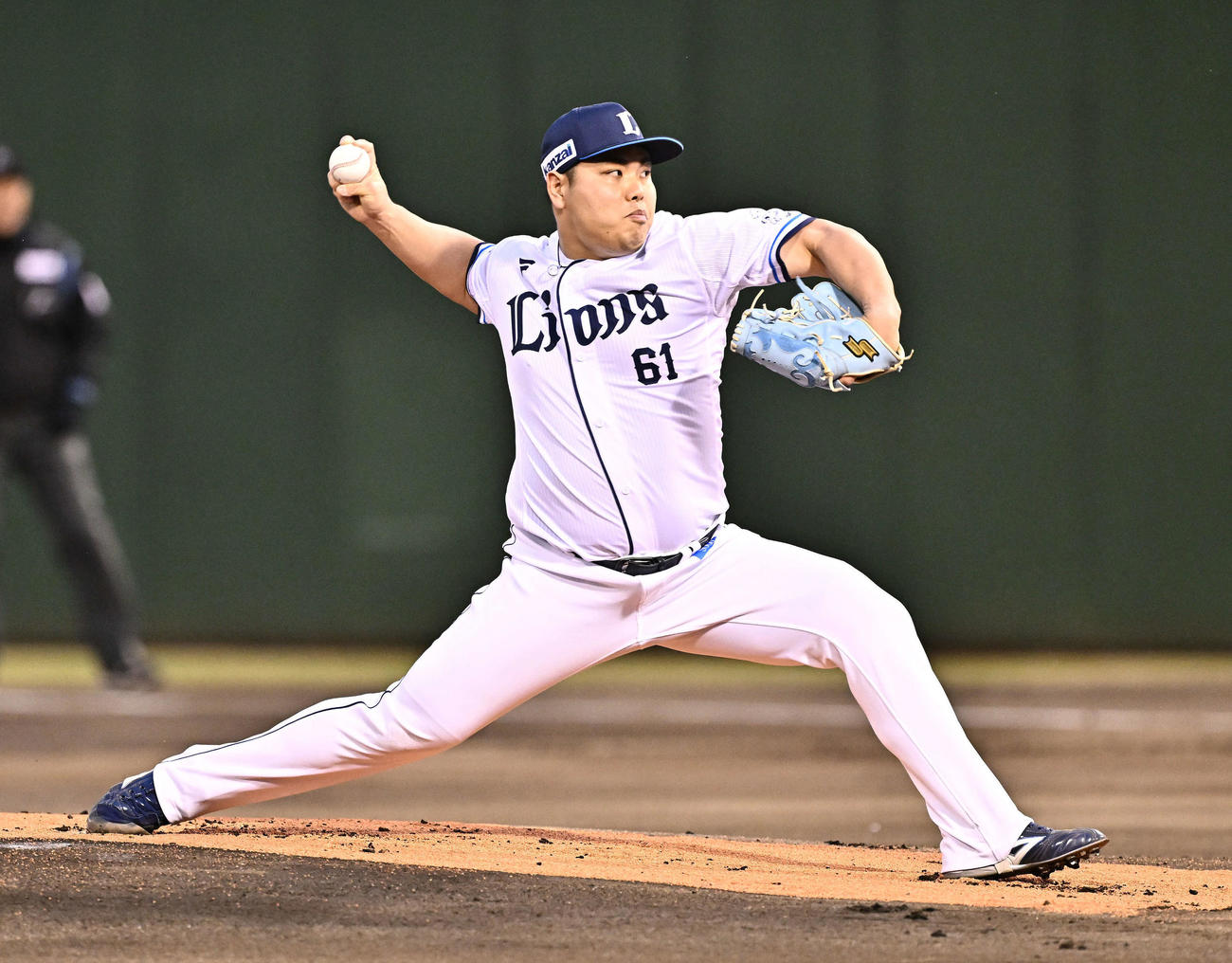 西武対ロッテ　西武先発の平良（撮影・滝沢徹郎）