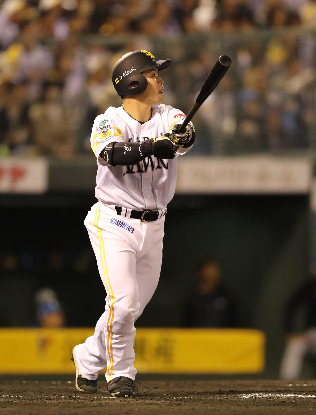 ソフトバンク対日本ハム　3回裏ソフトバンク2死三塁、近藤は中越えに2点本塁打を放つ（撮影・梅根麻紀）