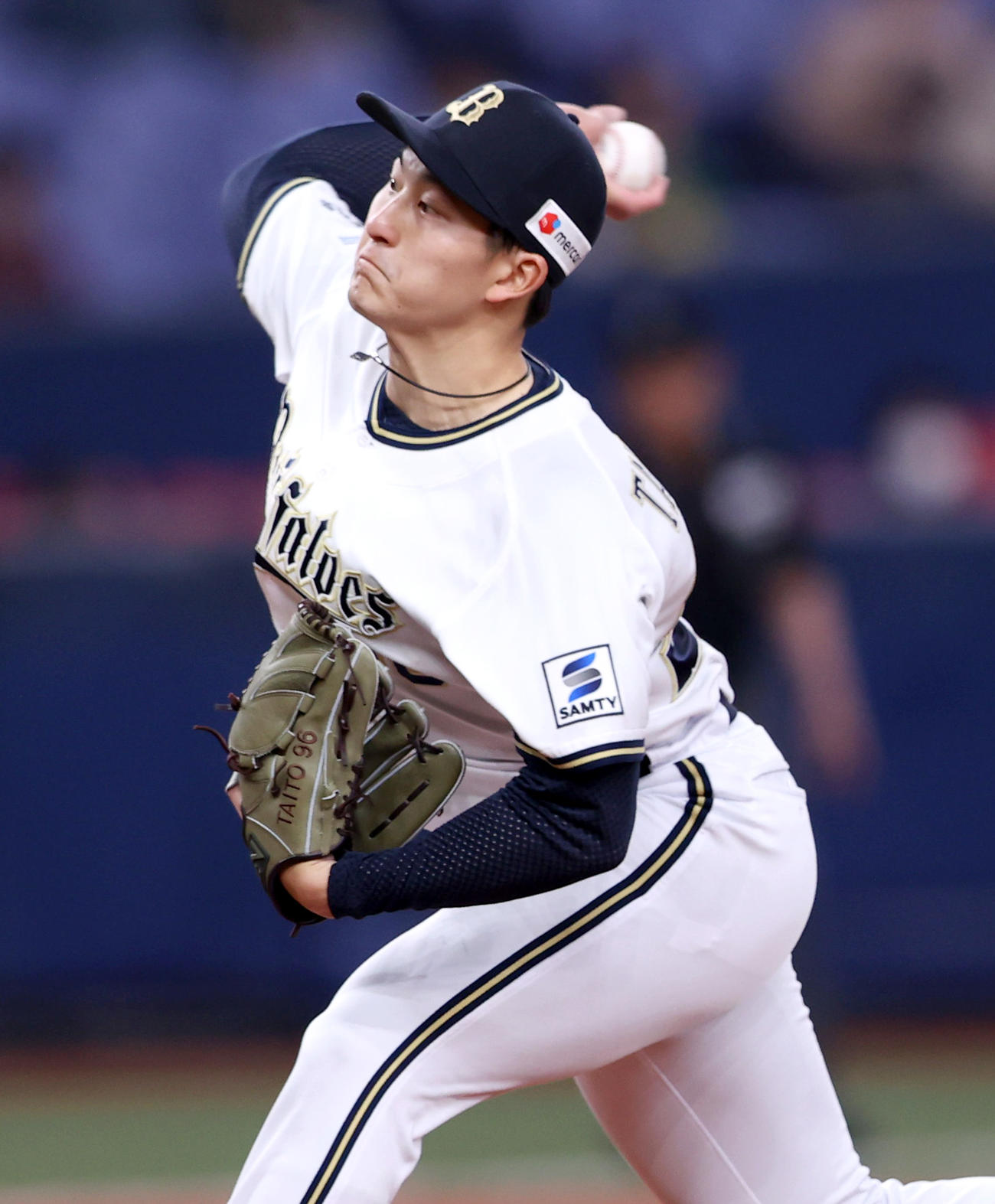 オリックス対楽天　4回、力投するオリックス先発高島（撮影・上山淳一）