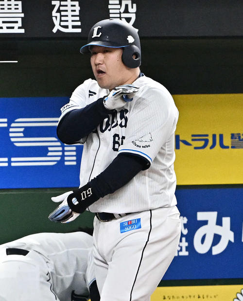 データ】西武中村剛也が球団新記録の21年連続本塁打 プロ最長は89～15