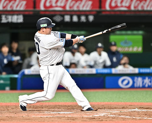 データ】西武中村剛也が球団新記録の21年連続本塁打 プロ最長は89～15