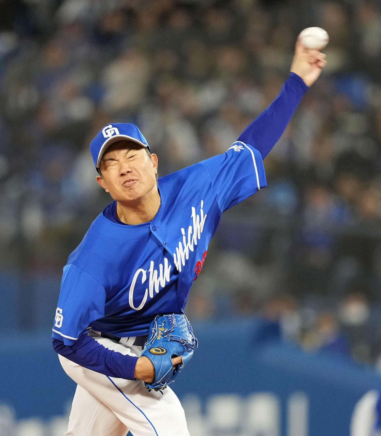 DeNA対中日　力投する中日先発の松葉（撮影・井上学）
