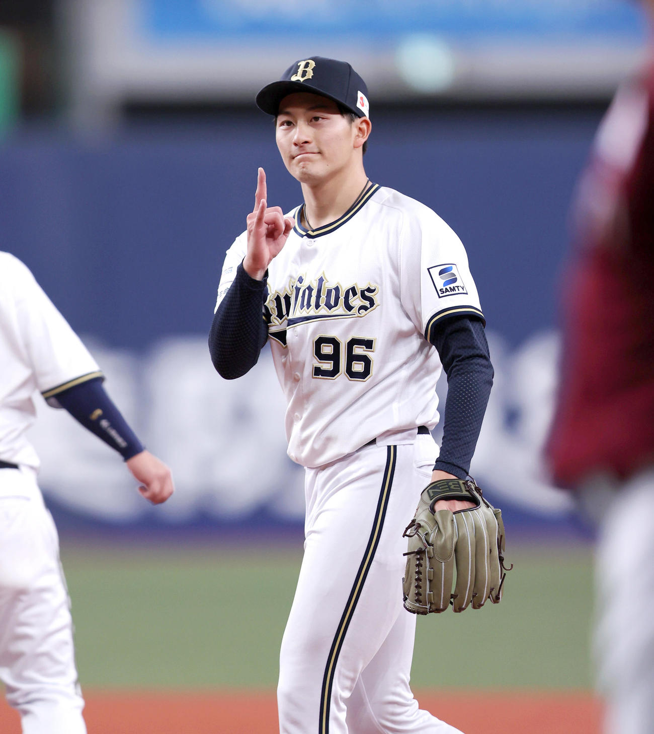 2回表楽天1死、高島は岡島を一ゴロに仕留める（撮影・上山淳一）